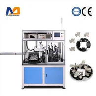 Auton käynnistysosien kokoonpanokone